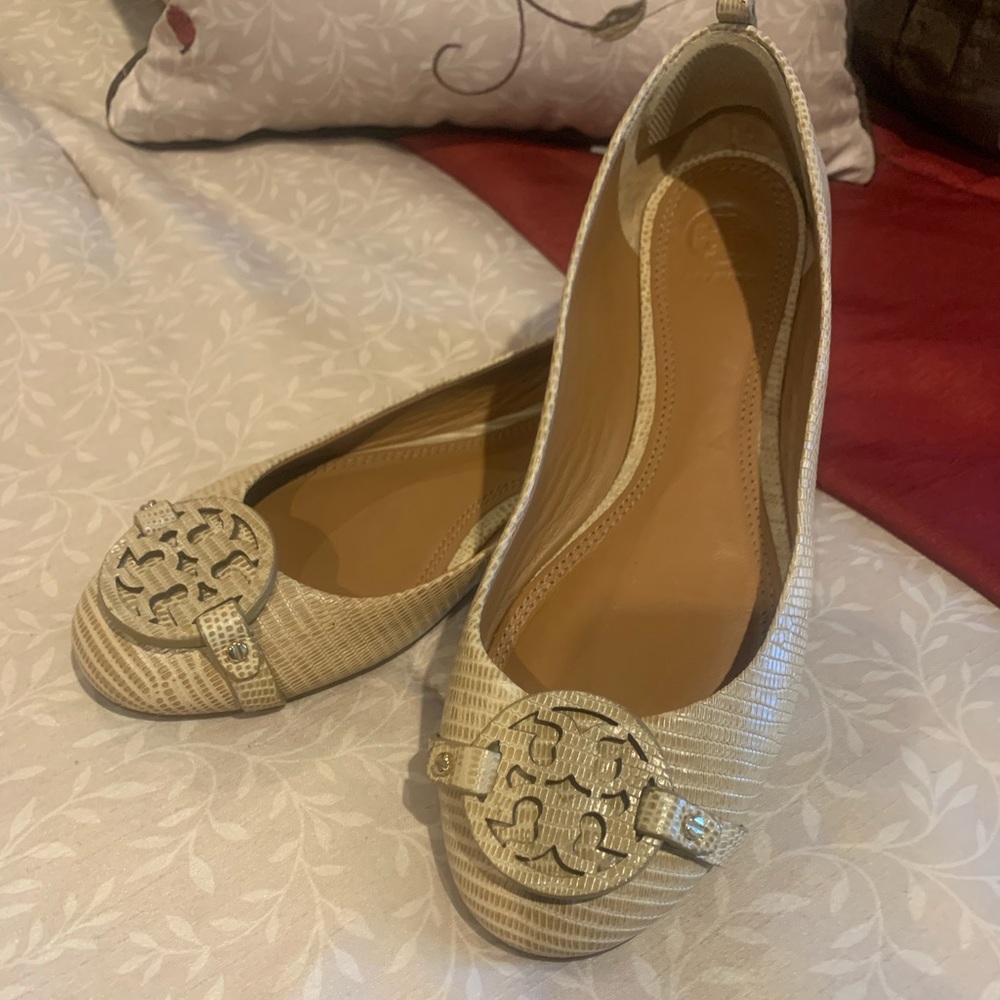 Brand New Tory Burch Minnie Flats
